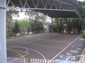 This is the playground of the public school across the street. It was very fancy - this court was HUGE